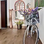 Domus Rubra *